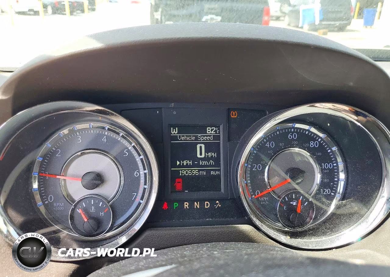2014 Chrysler Town & Country Touring VIN:2C4RC1BG7ER336871 - 9