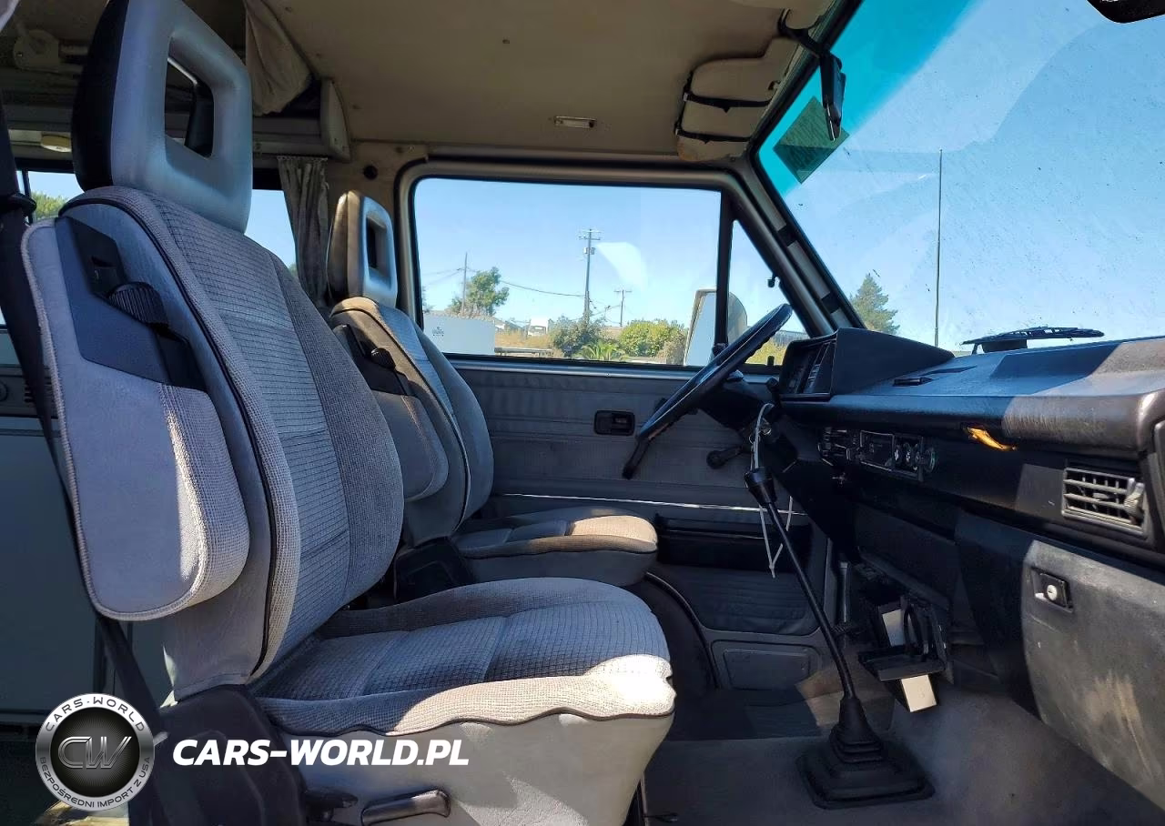 1990 Volkswagen Vanagon VIN:WV2ZB025XLH071840 - 5