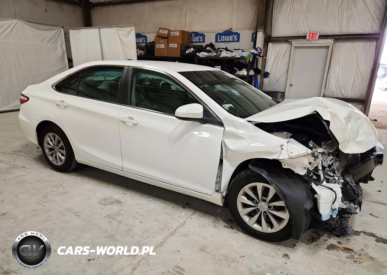 2017 Toyota Camry Le VIN:4T1BF1FK2HU322791 - 4