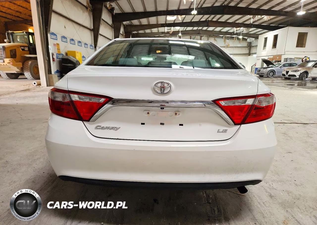 2017 Toyota Camry Le VIN:4T1BF1FK2HU322791 - 6