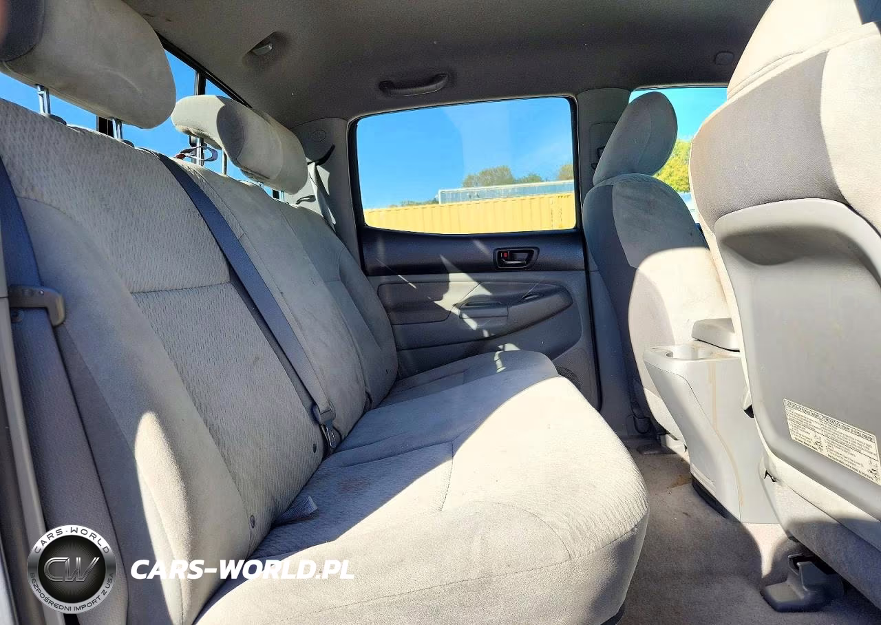 2011 Toyota Tacoma V6 VIN:3TMLU4EN1BM064206 - 10