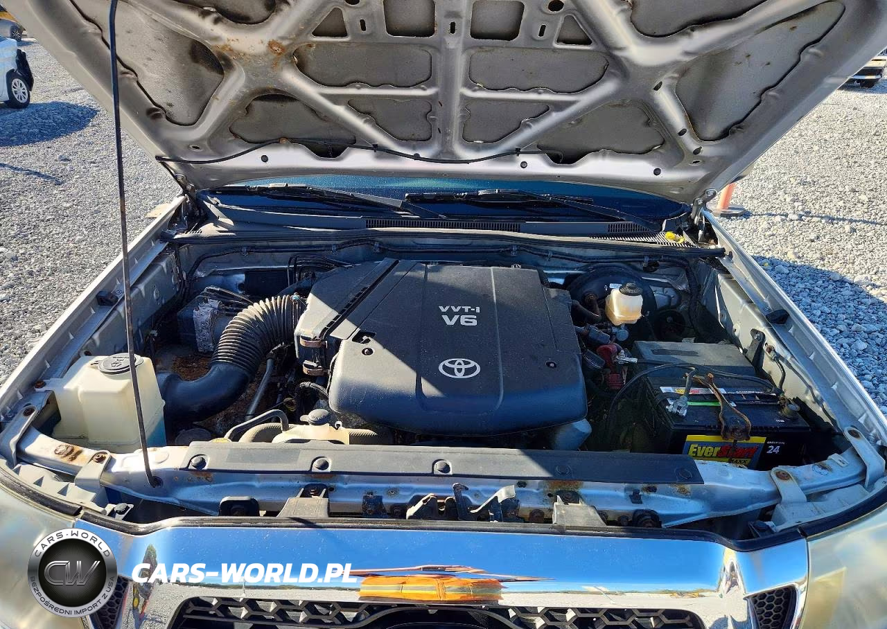 2011 Toyota Tacoma V6 VIN:3TMLU4EN1BM064206 - 11