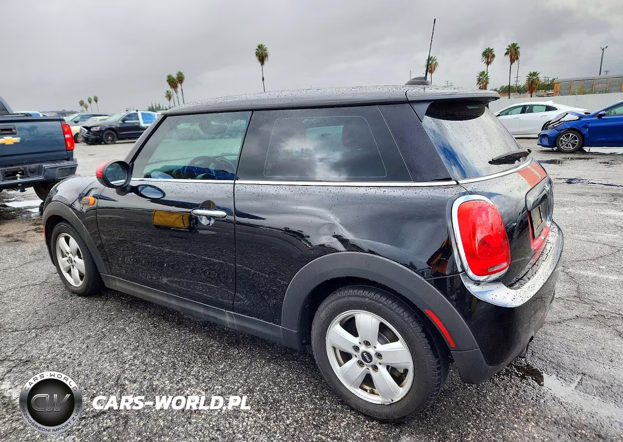 2016 Mini Cooper VIN:WMWXP5C56G3B76686 - 2
