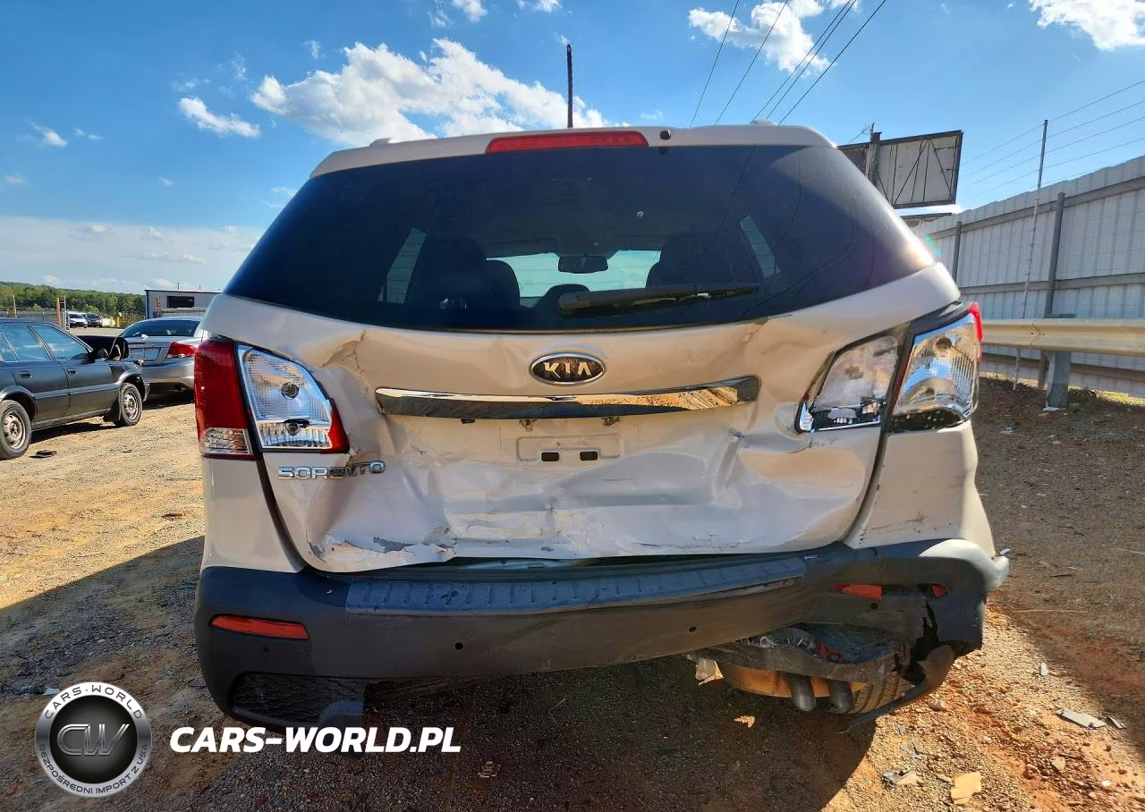 2011 Kia Sorento VIN:5XYKT3A13BG125614 - 6