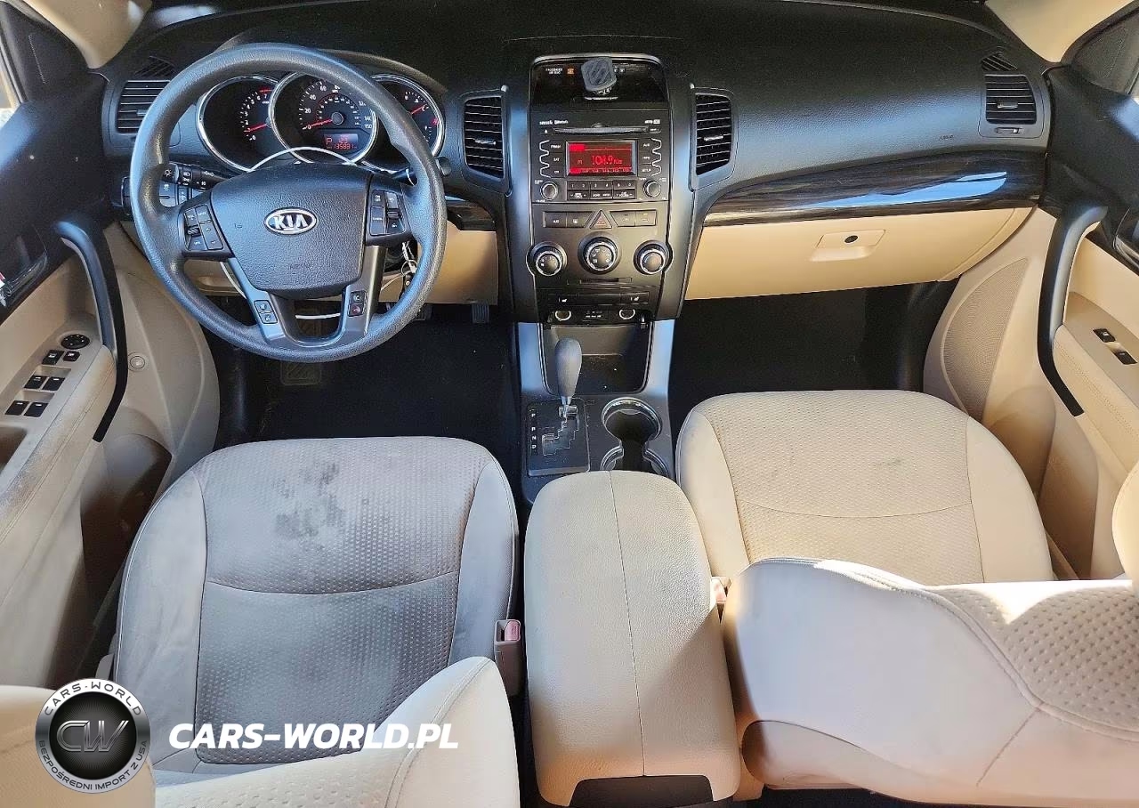2011 Kia Sorento VIN:5XYKT3A13BG125614 - 8