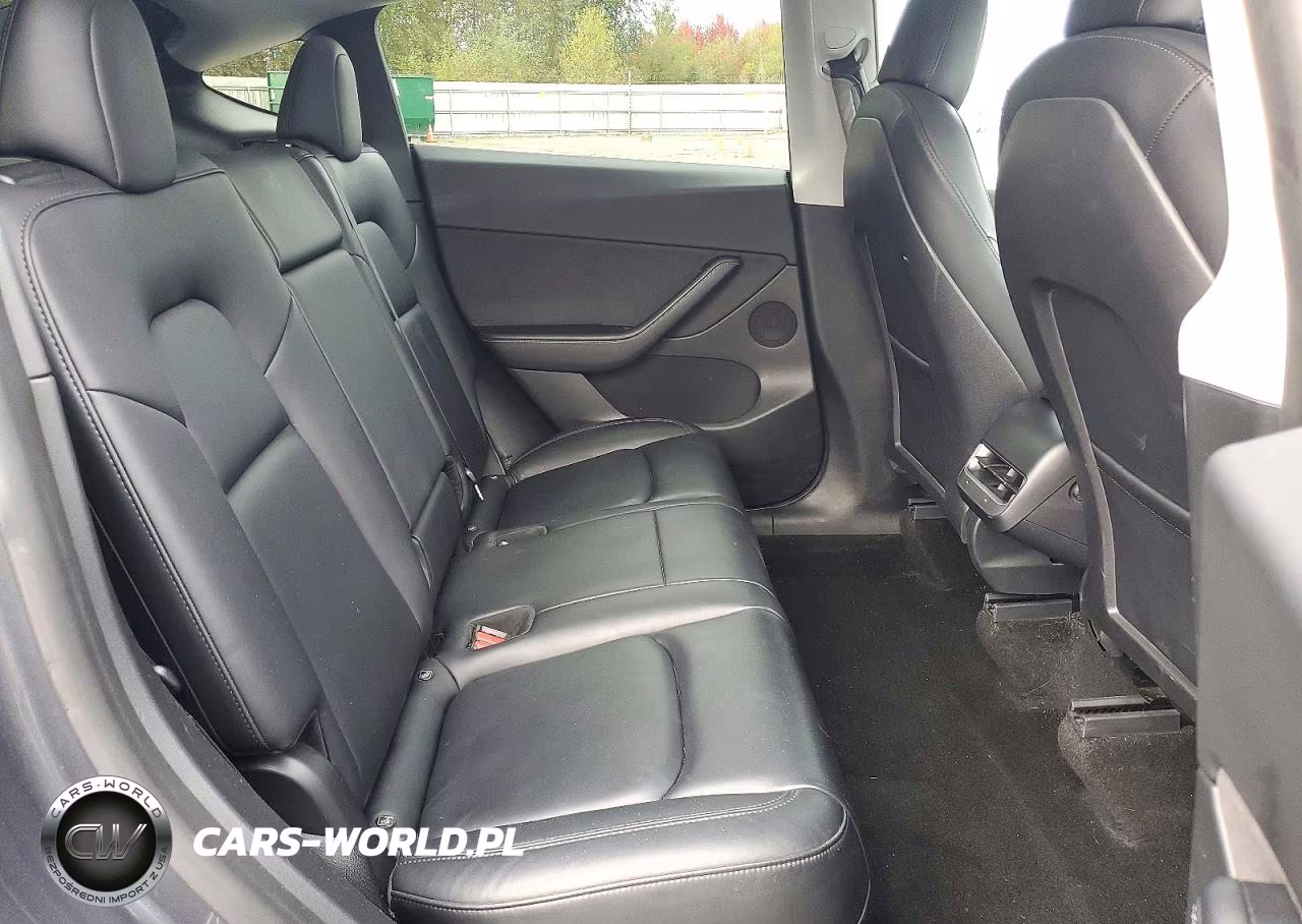 2021 Tesla Model Y VIN:5YJYGDEE3MF241343 - 11