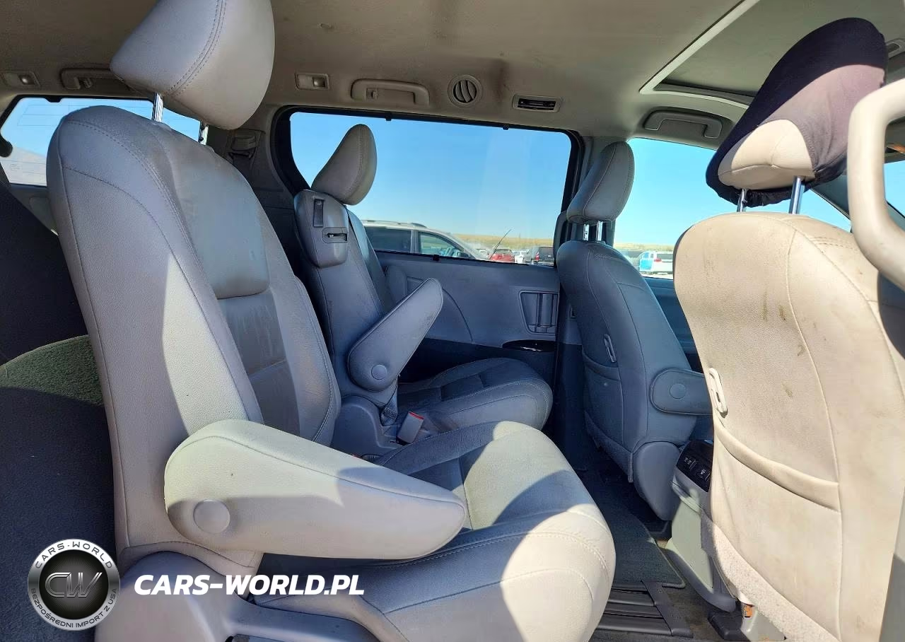2018 Toyota Sienna Xle 8-Passenger VIN:5TDYZ3DC9JS924370 - 11