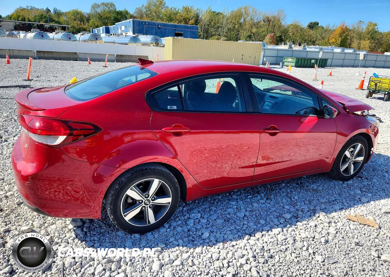 2018 Kia Forte S VIN:3KPFL4A7XJE210831 - 3