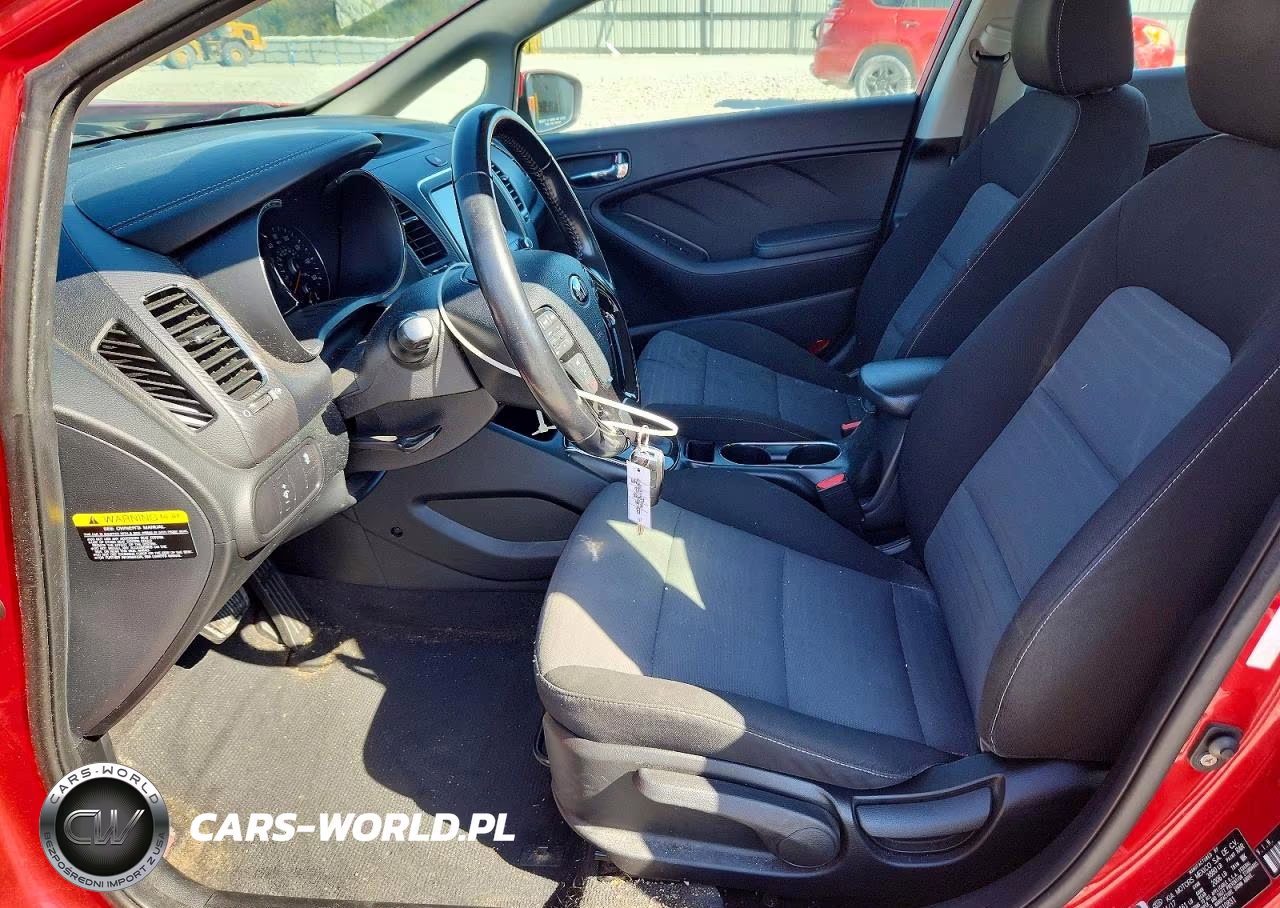 2018 Kia Forte S VIN:3KPFL4A7XJE210831 - 7