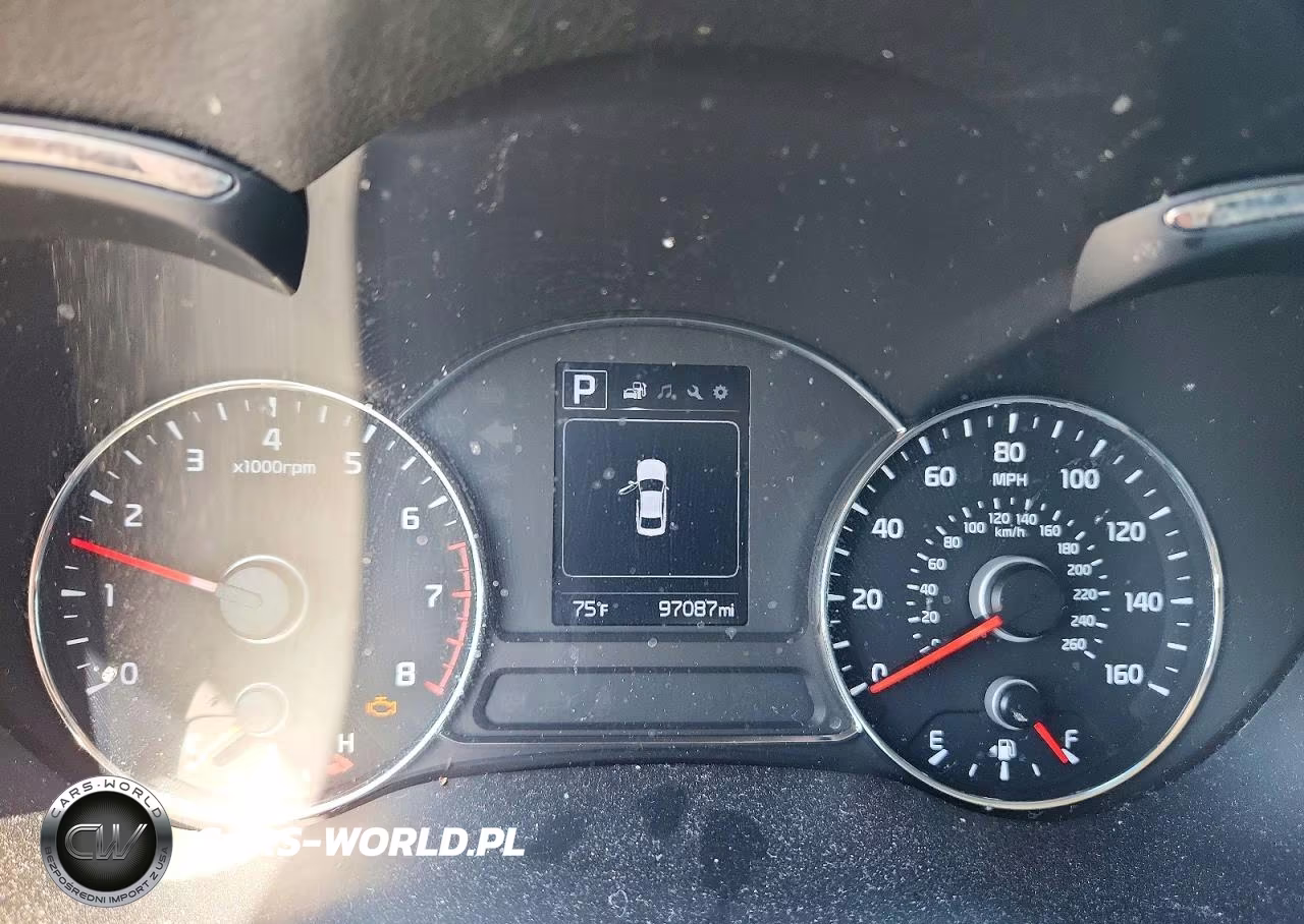 2018 Kia Forte S VIN:3KPFL4A7XJE210831 - 9