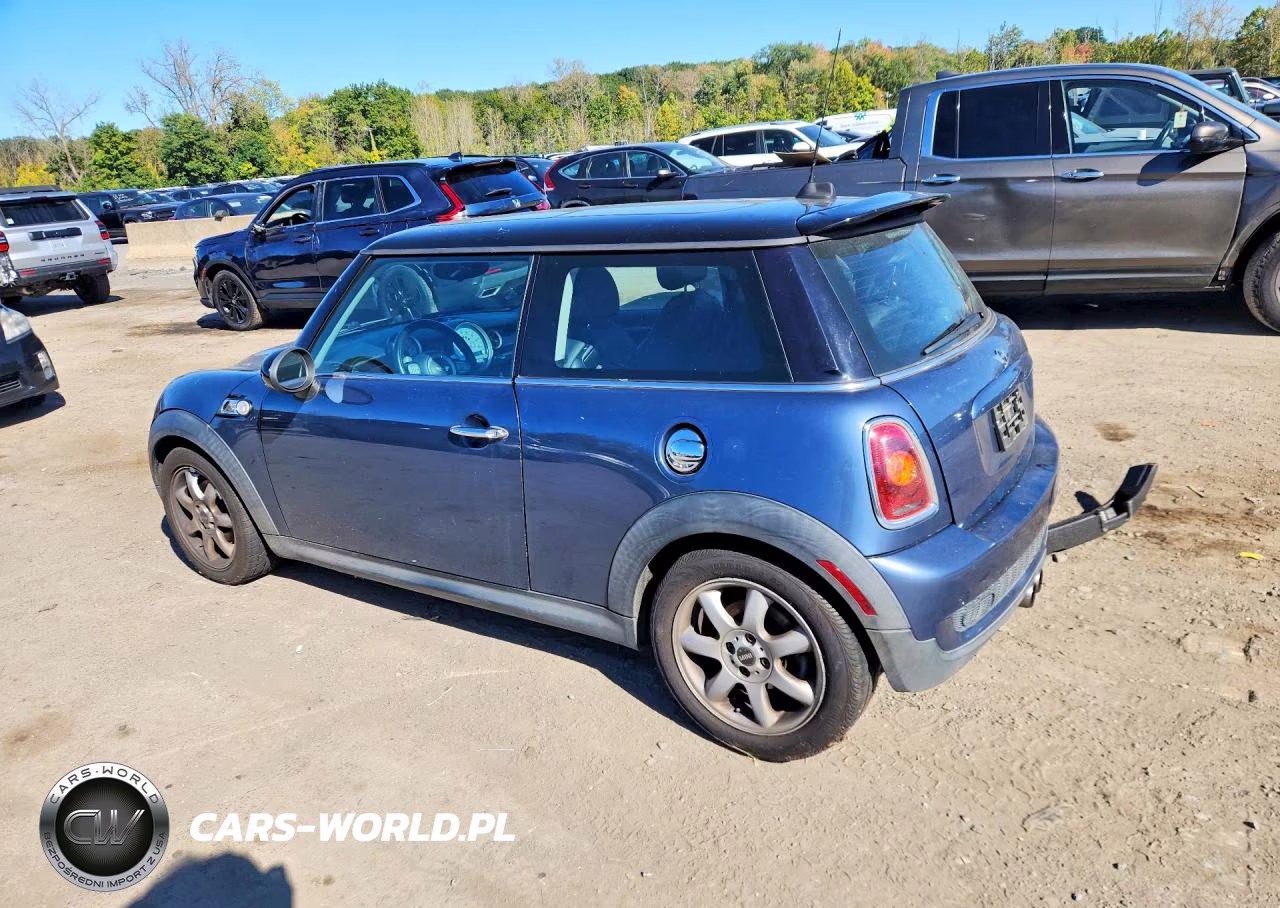 2009 Mini Cooper S VIN:WMWMF73599TW88007 - 2