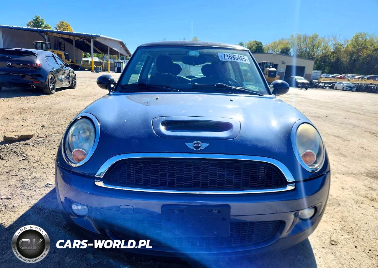 2009 Mini Cooper S VIN:WMWMF73599TW88007 - 5
