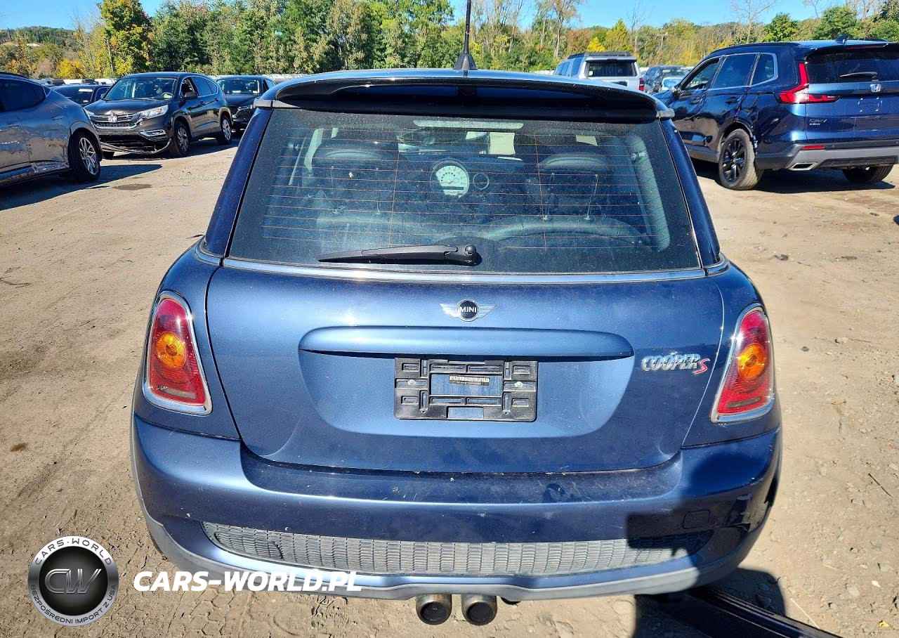 2009 Mini Cooper S VIN:WMWMF73599TW88007 - 6