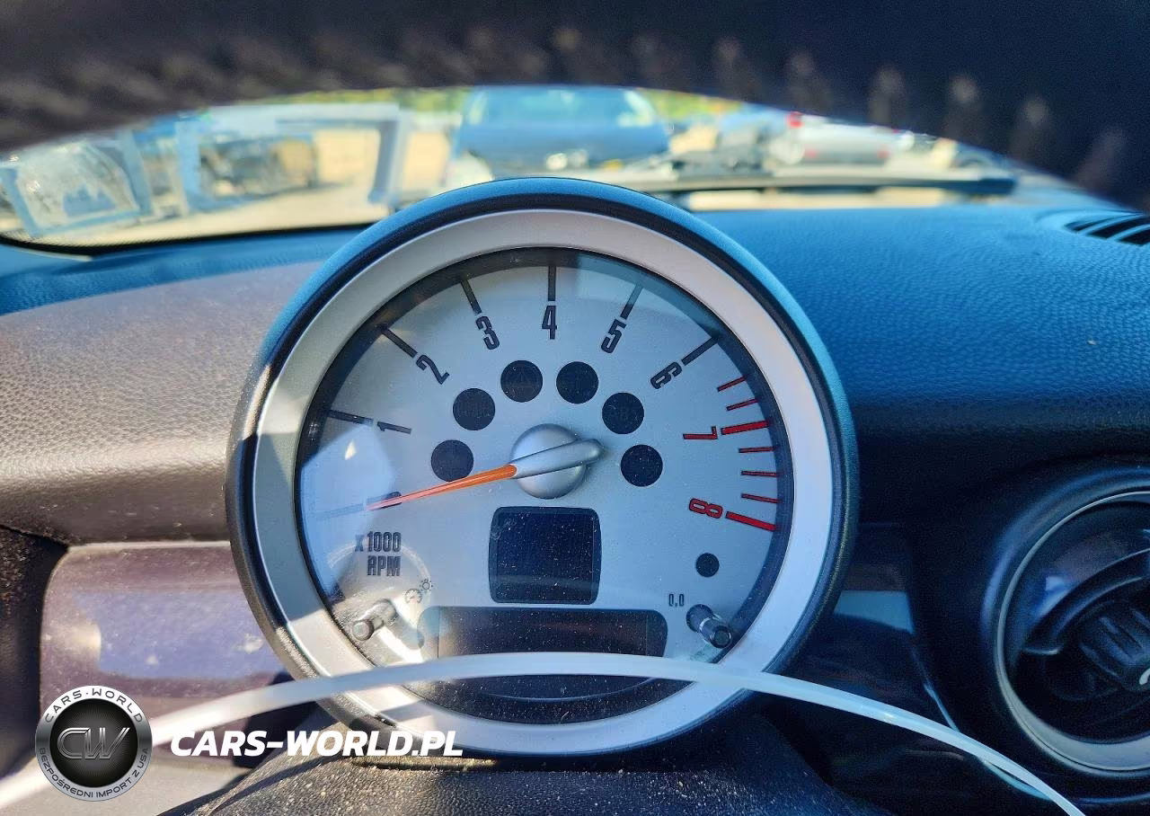 2009 Mini Cooper S VIN:WMWMF73599TW88007 - 9