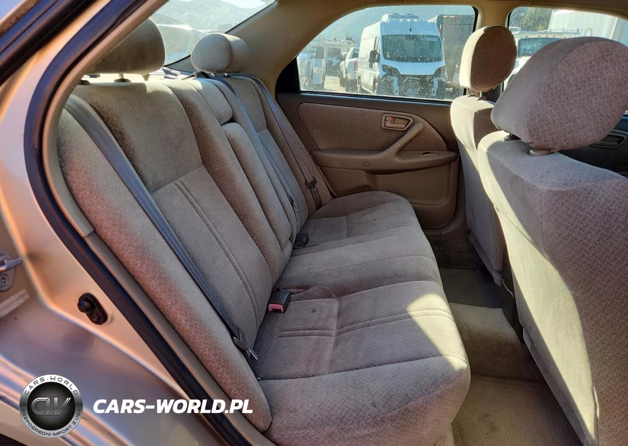 2000 Toyota Camry Le VIN:JT2BG22K7Y0499446 - 10
