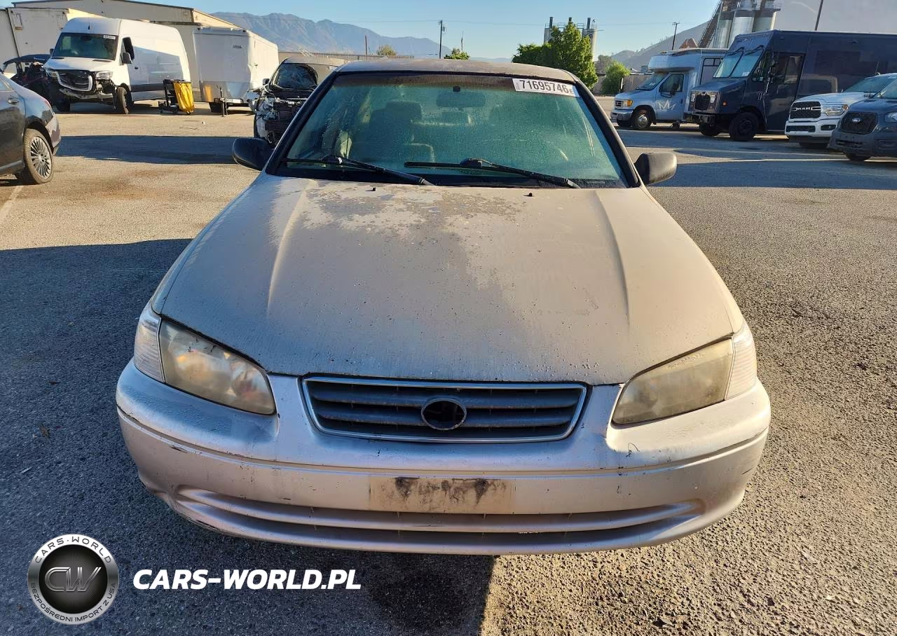 2000 Toyota Camry Le VIN:JT2BG22K7Y0499446 - 5