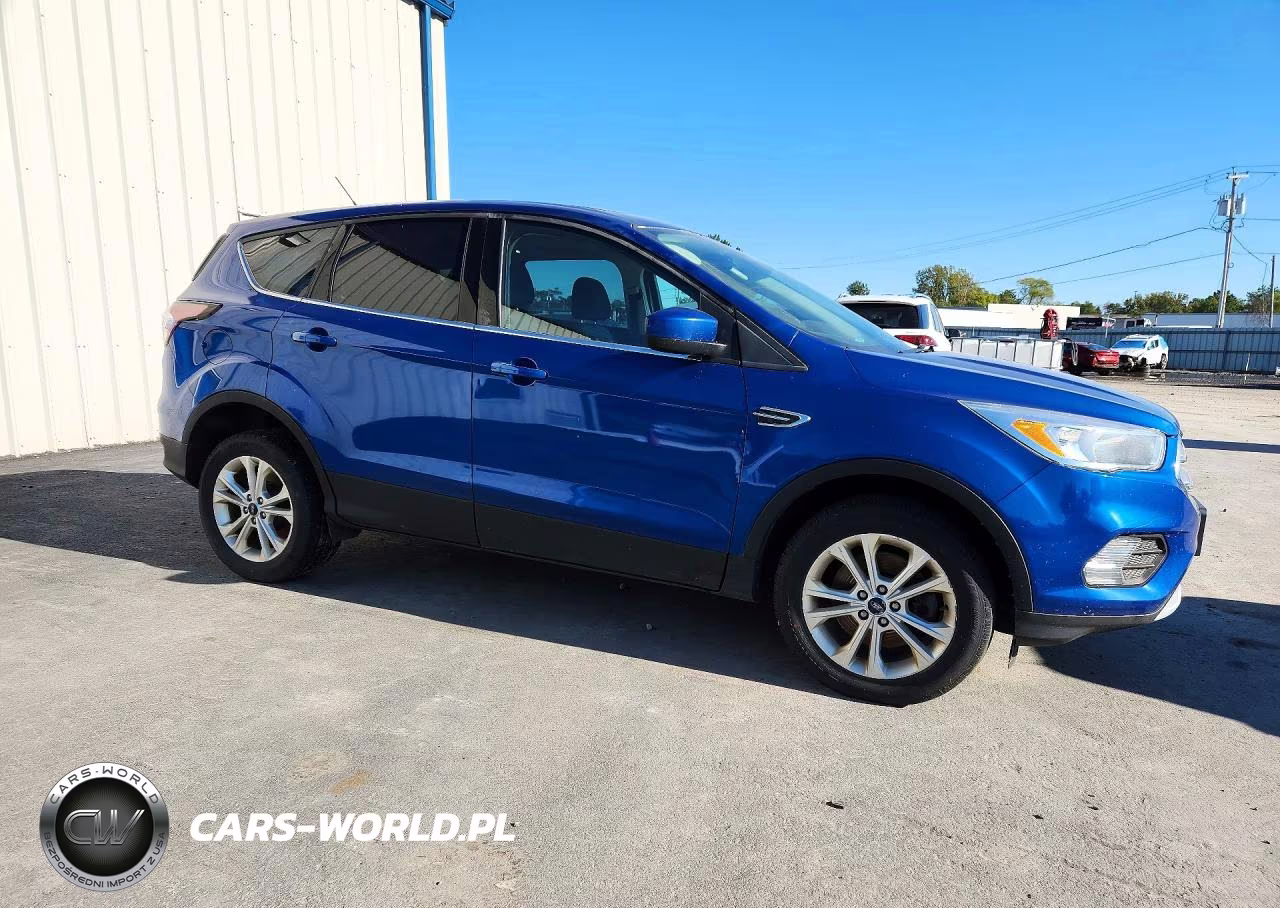 2017 Ford Escape Se VIN:1FMCU9GD1HUE62114 - 4