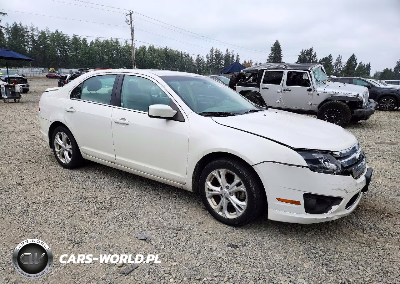 2012 Ford Fusion Se VIN:3FAHP0HA5CR109463 - 4