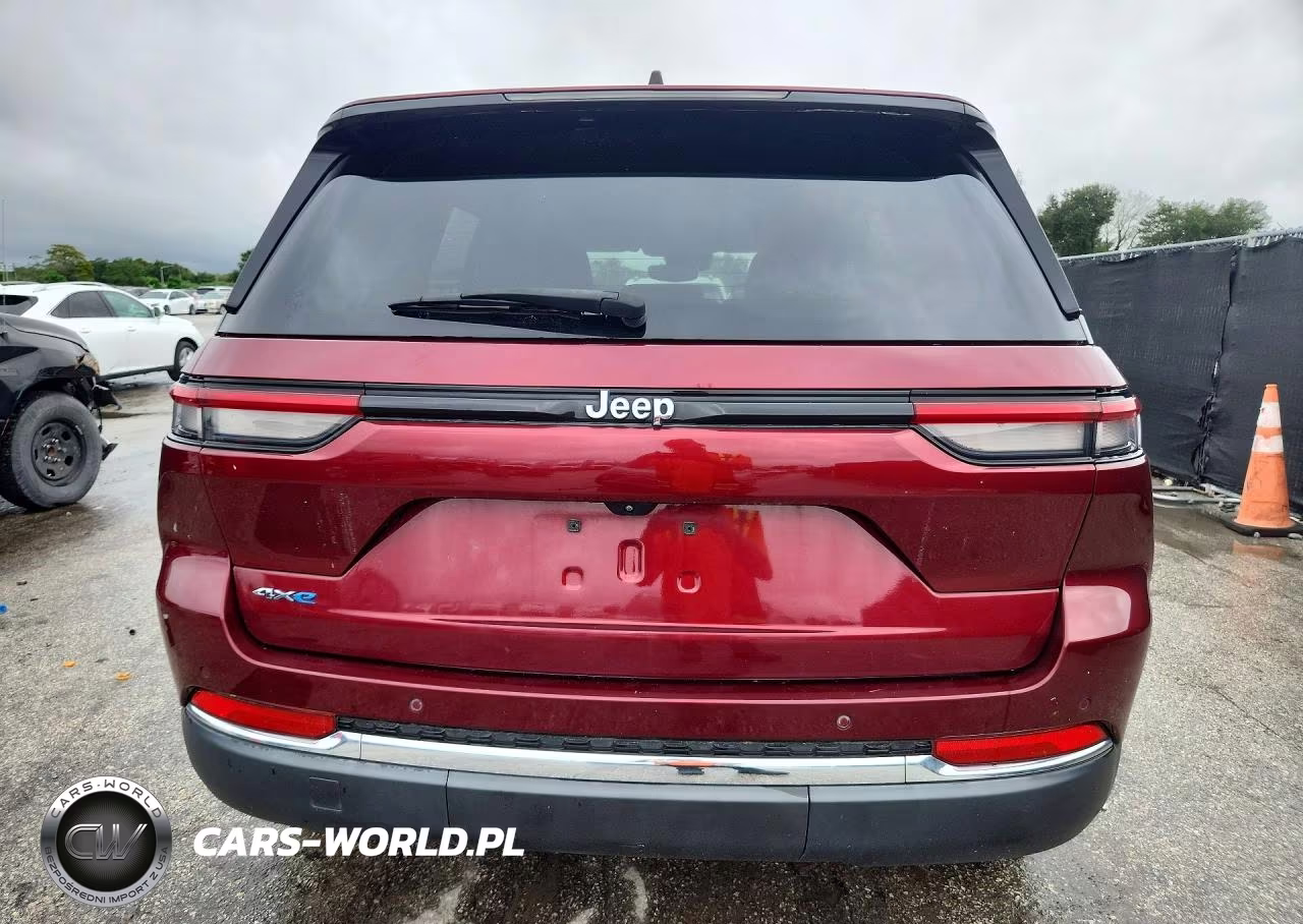 2023 Jeep Grand Cherokee Limited 4Xe VIN:1C4RJYB69PC623453 - 6