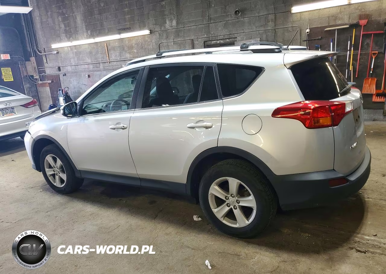 2014 Toyota Rav4 Xle VIN:2T3RFREV5EW196390 - 2
