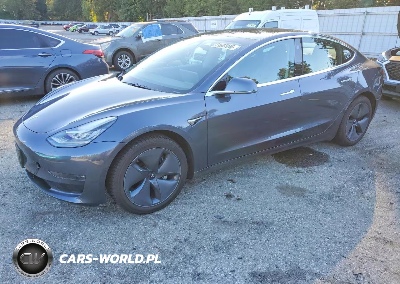2018 Tesla Model 3 – zdjęcie 1 z 12