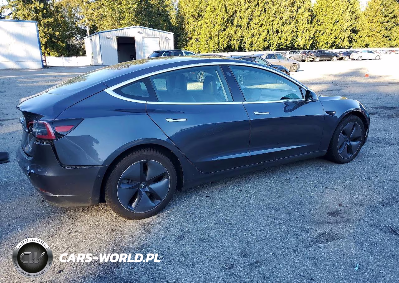 2018 Tesla Model 3 VIN:5YJ3E1EB0JF129180 - 3