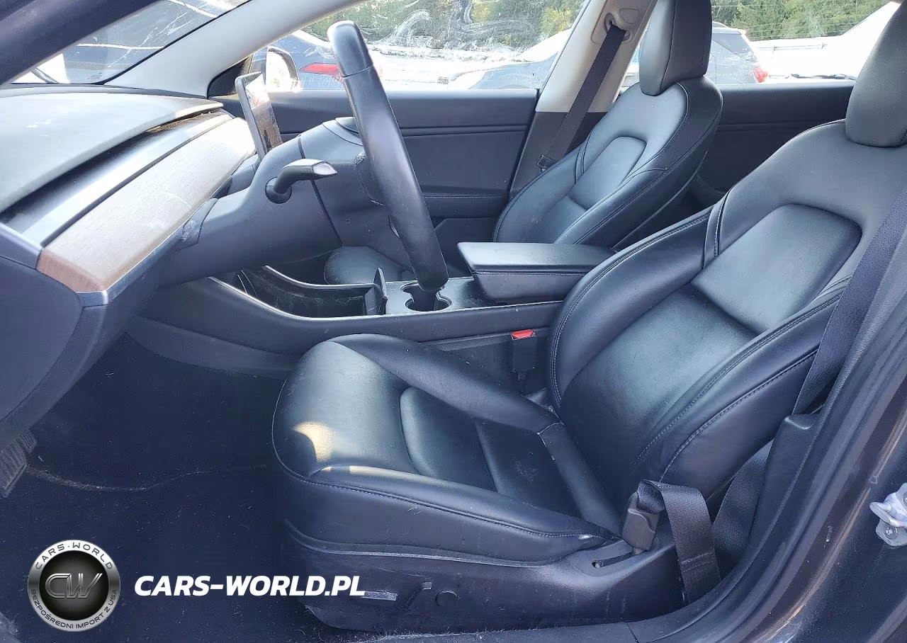 2018 Tesla Model 3 VIN:5YJ3E1EB0JF129180 - 7