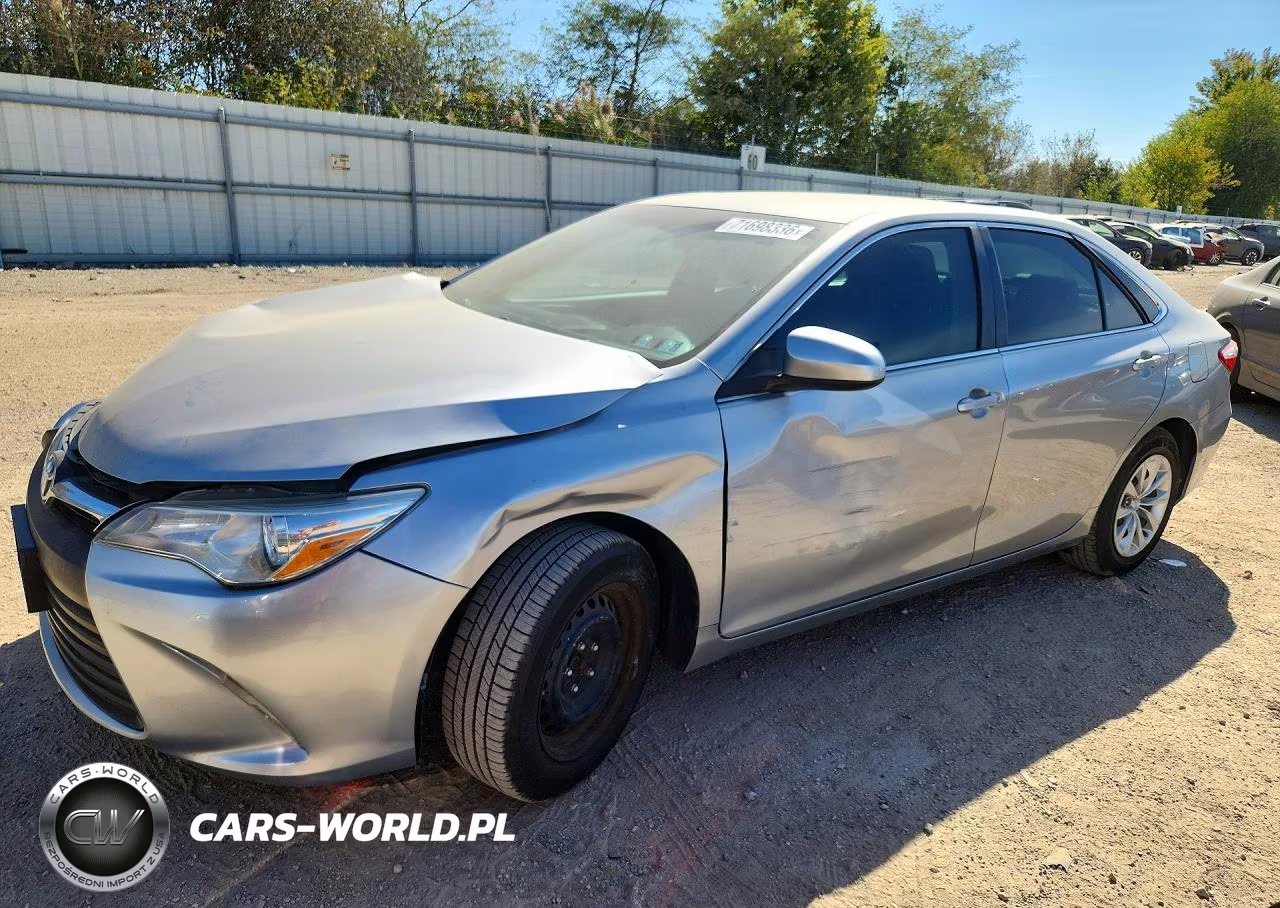 2016 Toyota Camry Le