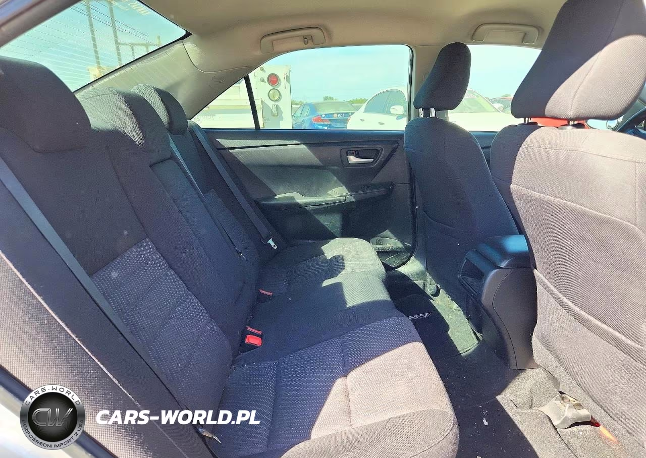 2016 Toyota Camry Le VIN:4T4BF1FK5GR565905 - 10