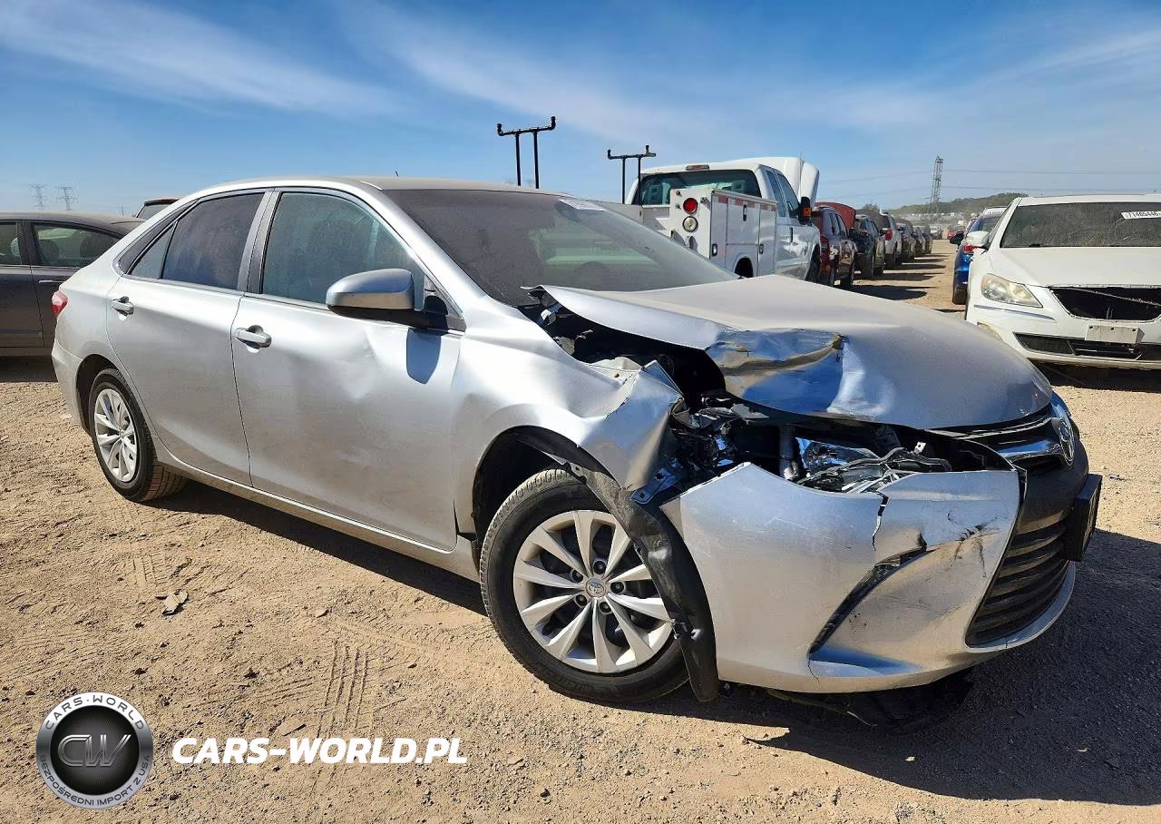 2016 Toyota Camry Le VIN:4T4BF1FK5GR565905 - 4
