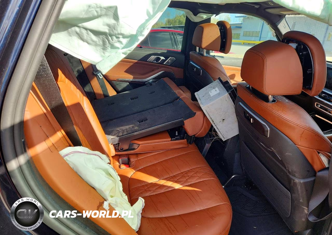 2026 BMW X5 M60I VIN:5UX33EU00T9550065 - 11