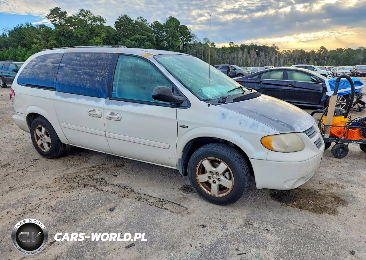 2005 Dodge Grand Caravan Sxt VIN:2D4GP44L35R382661 - 4