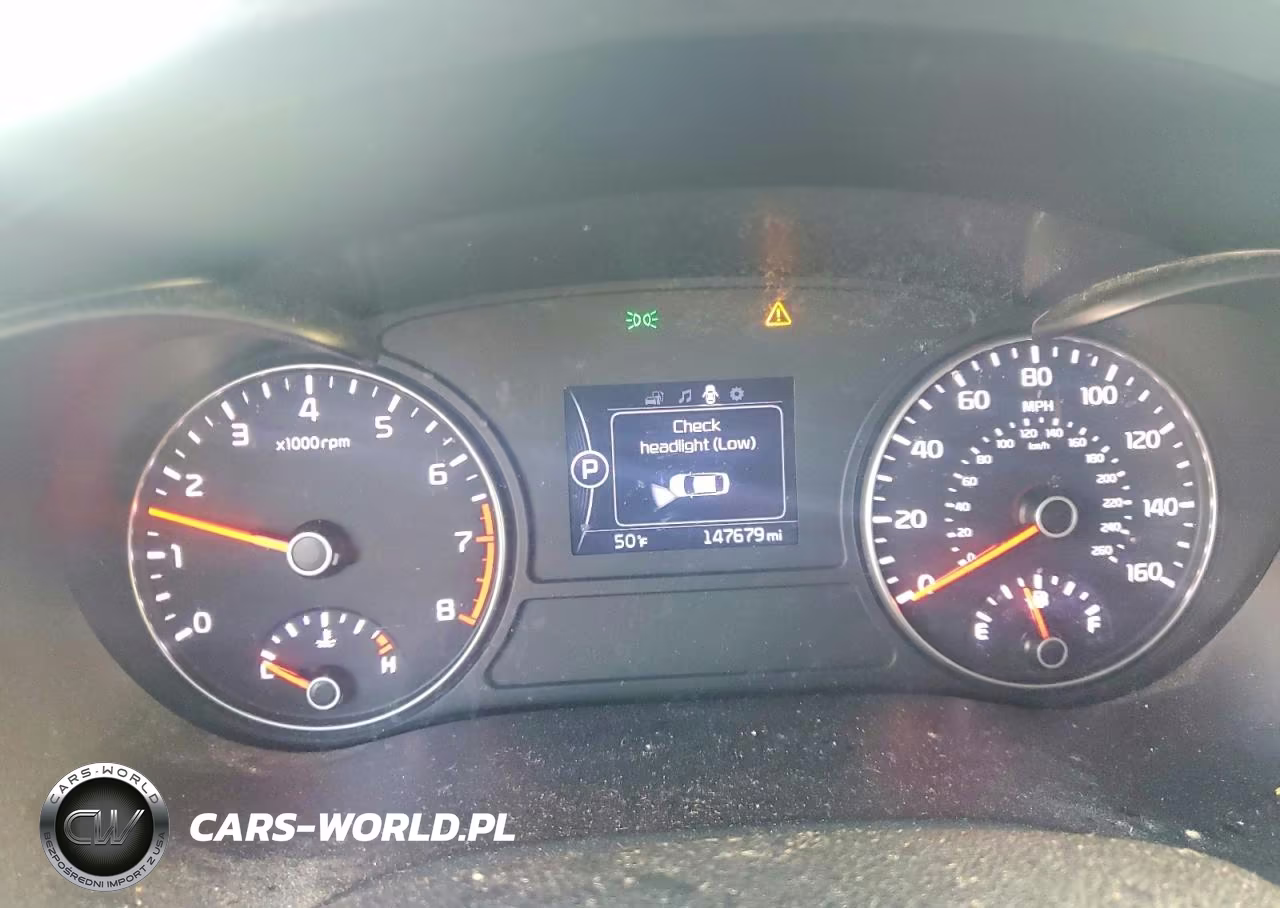 2018 Kia Optima Lx VIN:5XXGT4L37JG202868 - 9