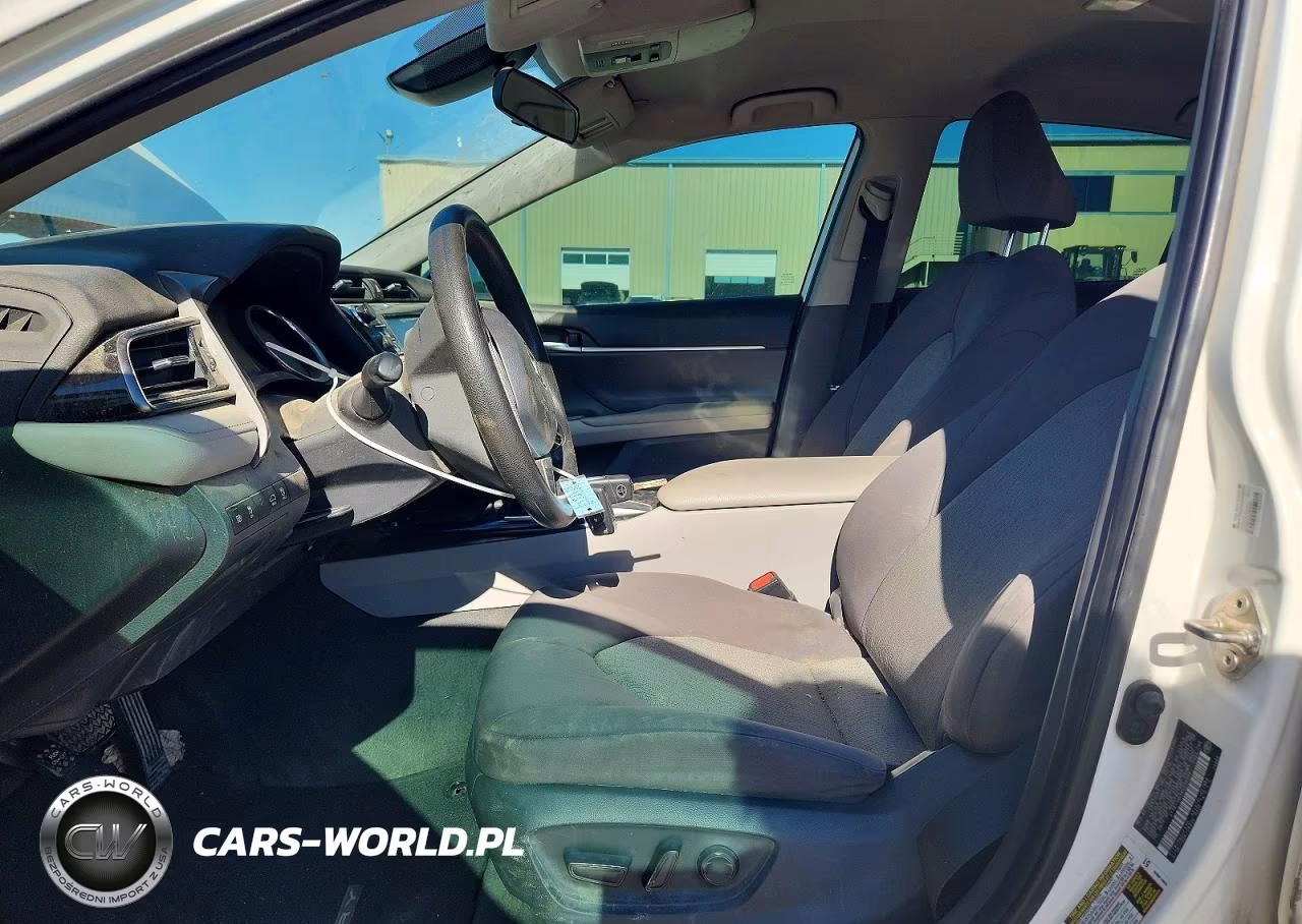 2019 Toyota Camry Le VIN:4T1B11HK5KU236068 - 7