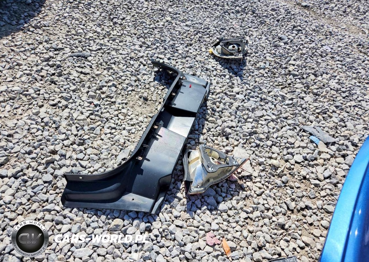 2010 Ford Fusion Se VIN:3FAHP0HA2AR312601 - 12