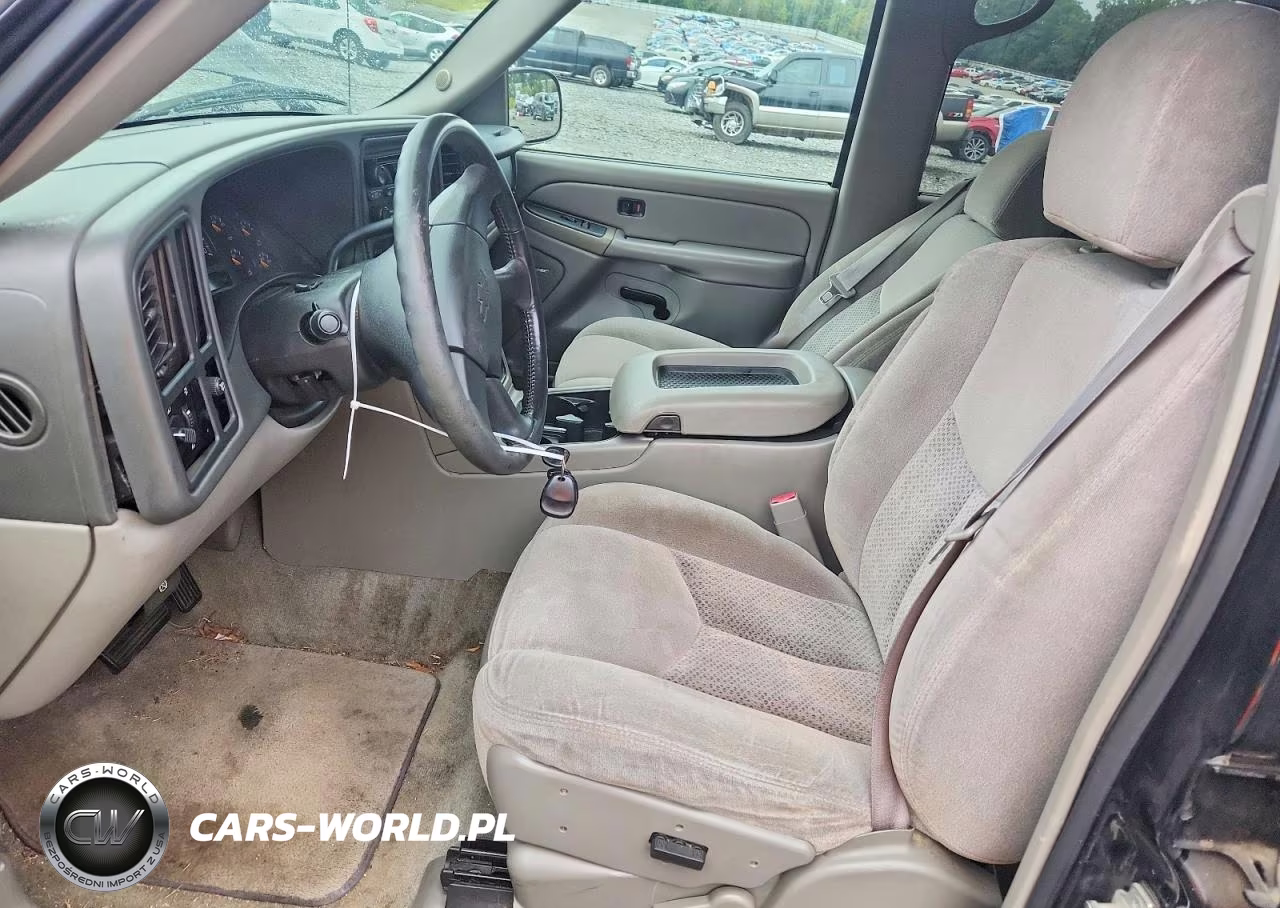 2004 Chevrolet Suburban C1500 VIN:1GNEC16ZX4J292143 - 7