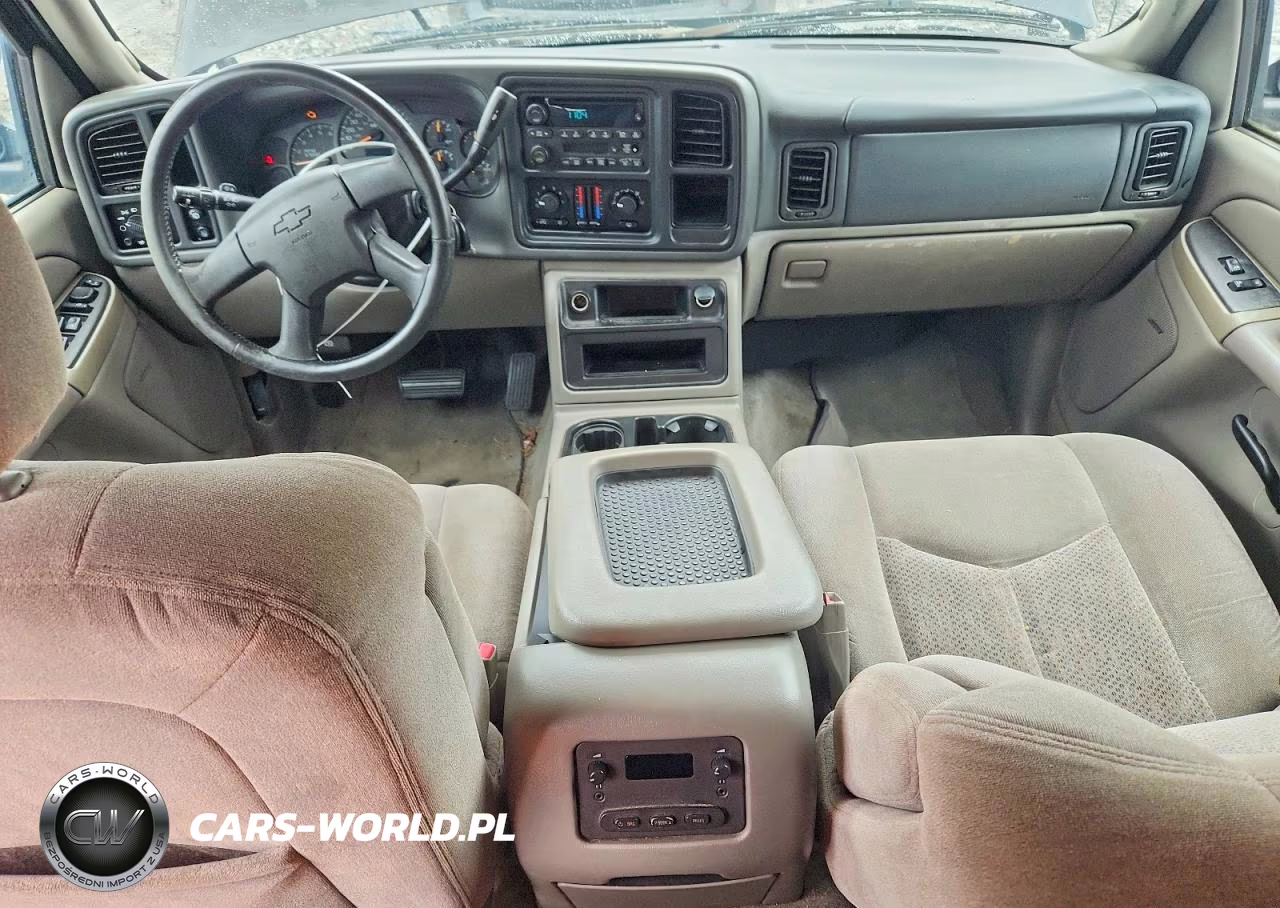2004 Chevrolet Suburban C1500 VIN:1GNEC16ZX4J292143 - 8