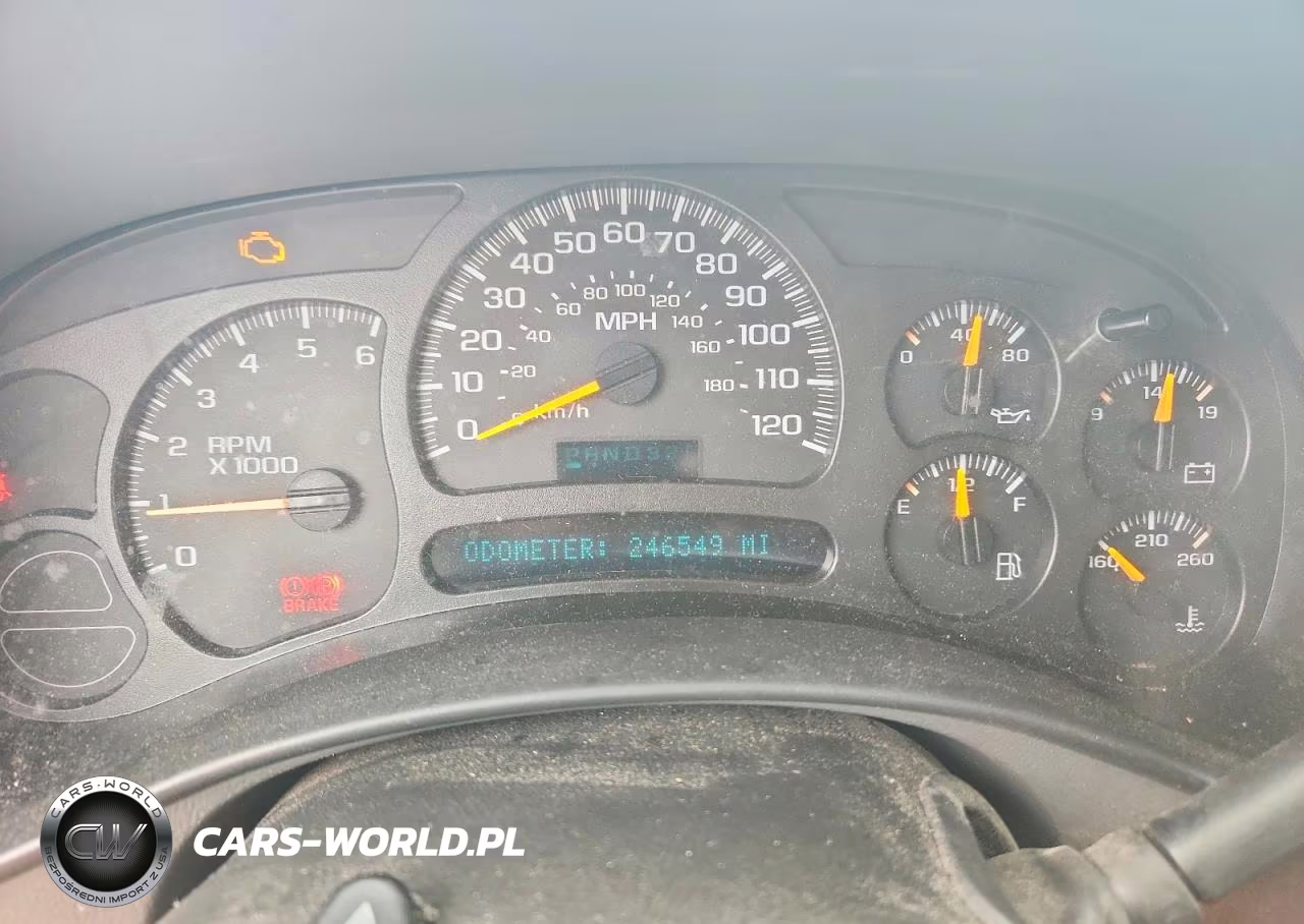 2004 Chevrolet Suburban C1500 VIN:1GNEC16ZX4J292143 - 9