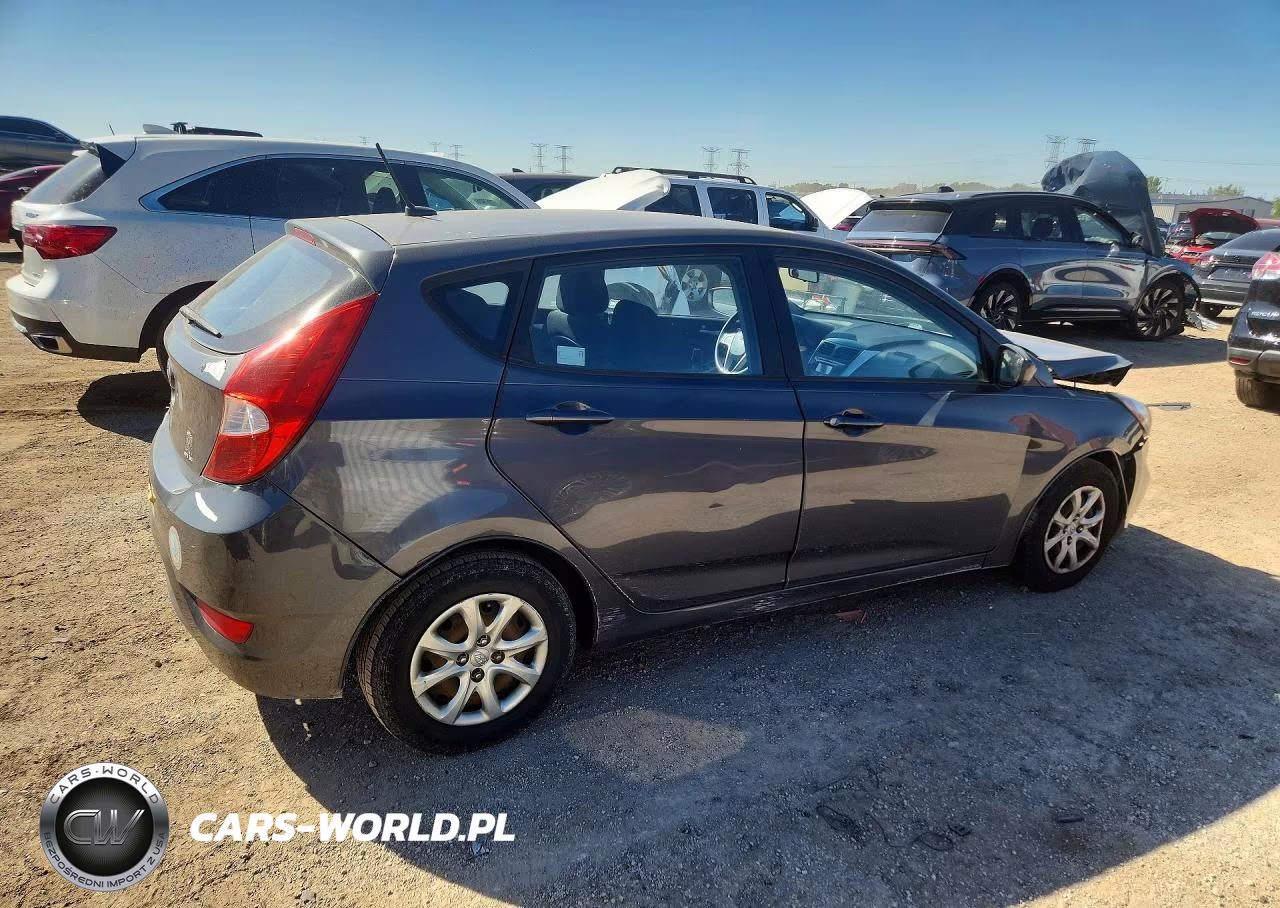 2012 Hyundai Accent Gs VIN:KMHCT5AE2CU028791 - 3