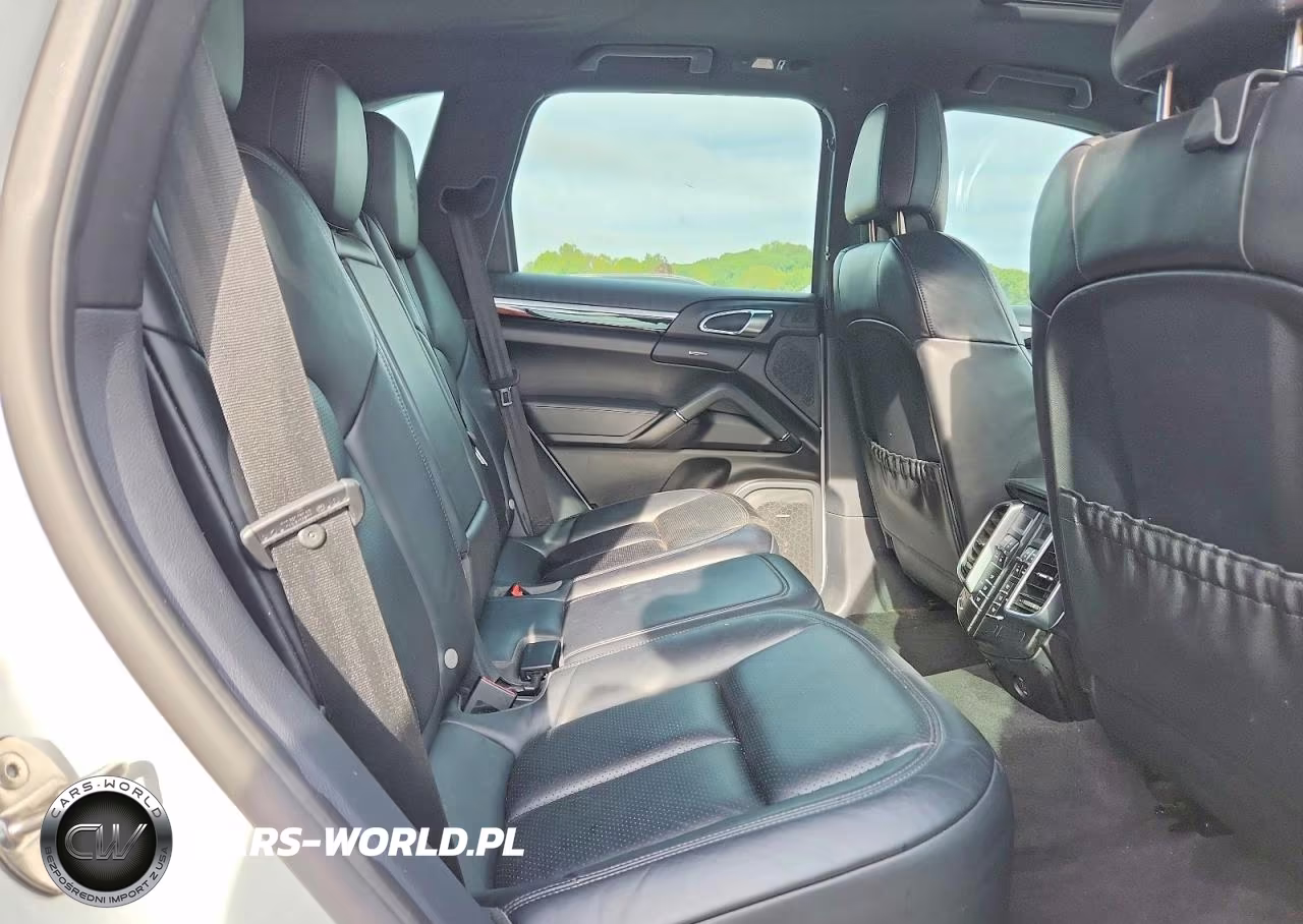2017 Porsche Cayenne VIN:WP1AA2A2XHKA80368 - 11