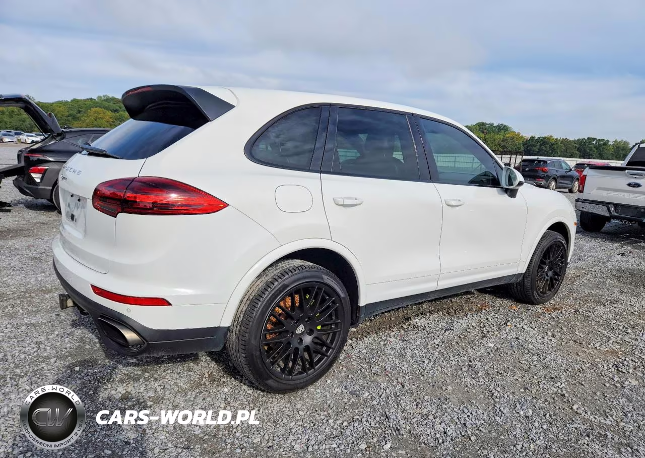 2017 Porsche Cayenne VIN:WP1AA2A2XHKA80368 - 3