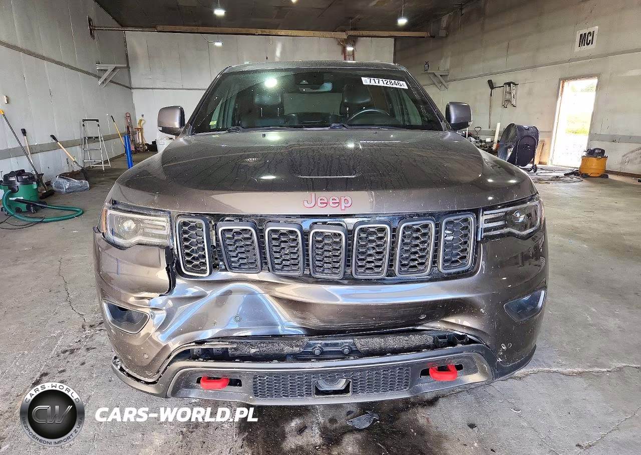 2018 Jeep Grand Cherokee Trailhawk VIN:1C4RJFLG7JC453371 - 5