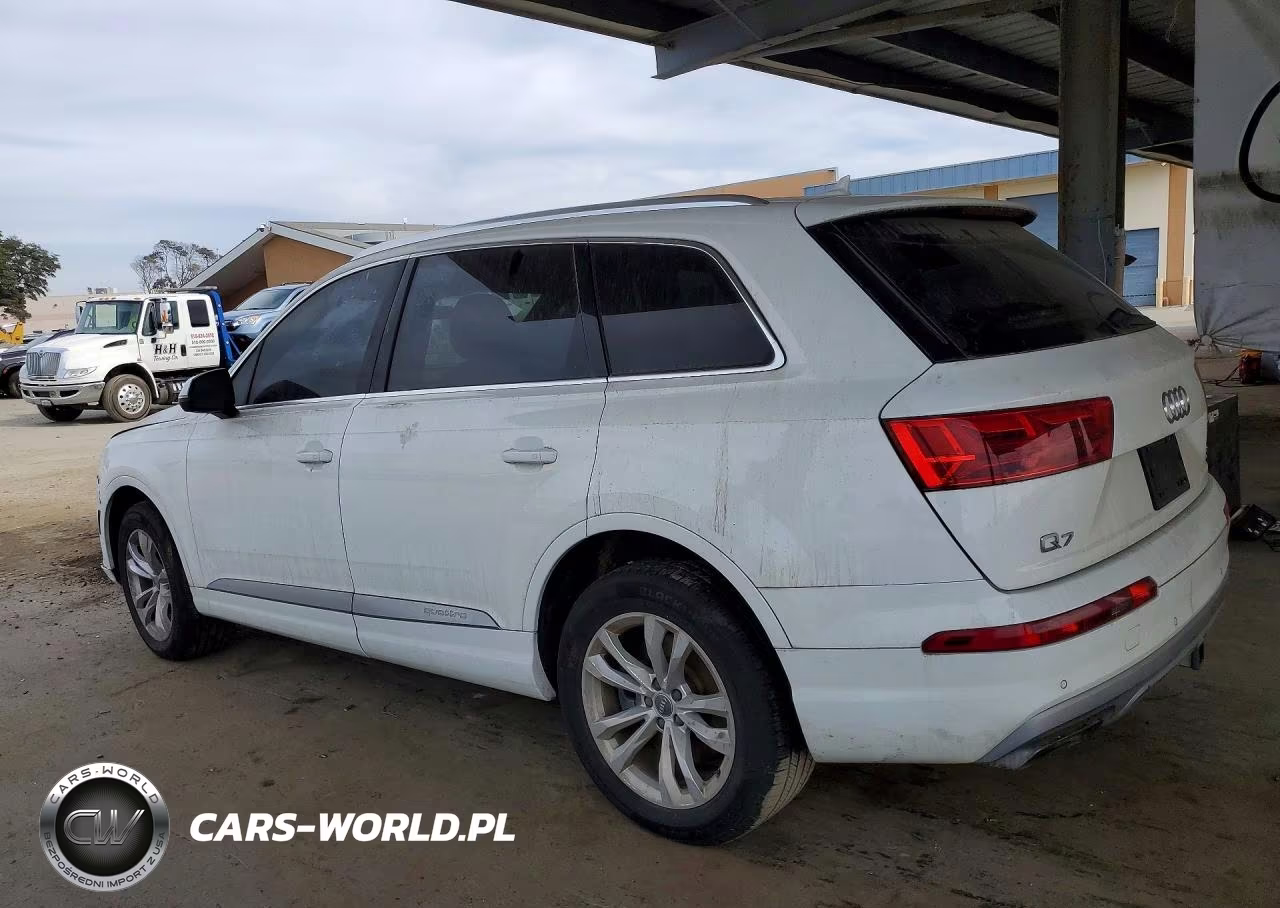 2017 Audi Q7 Premium VIN:WA1AAAF75HD004698 - 2