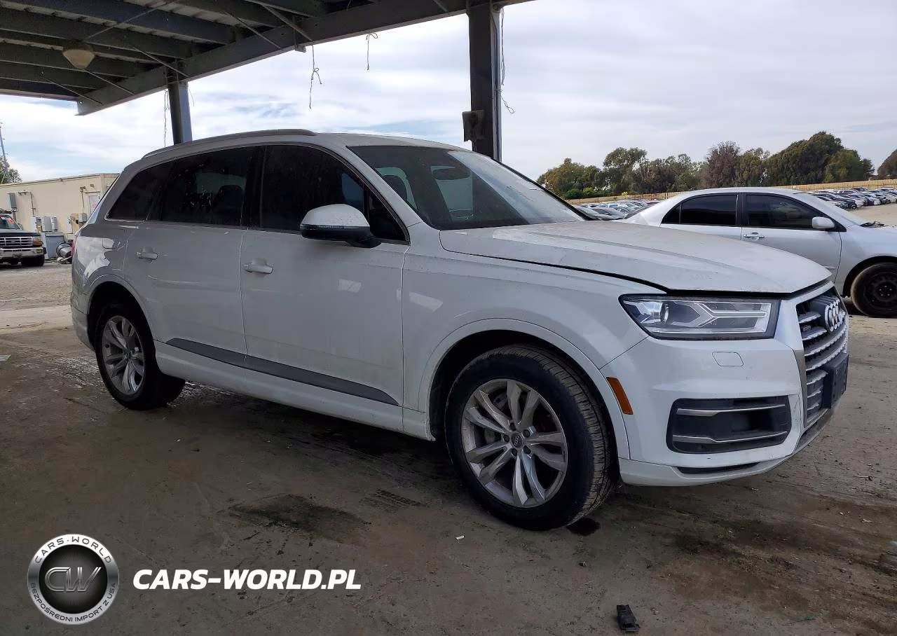 2017 Audi Q7 Premium VIN:WA1AAAF75HD004698 - 4