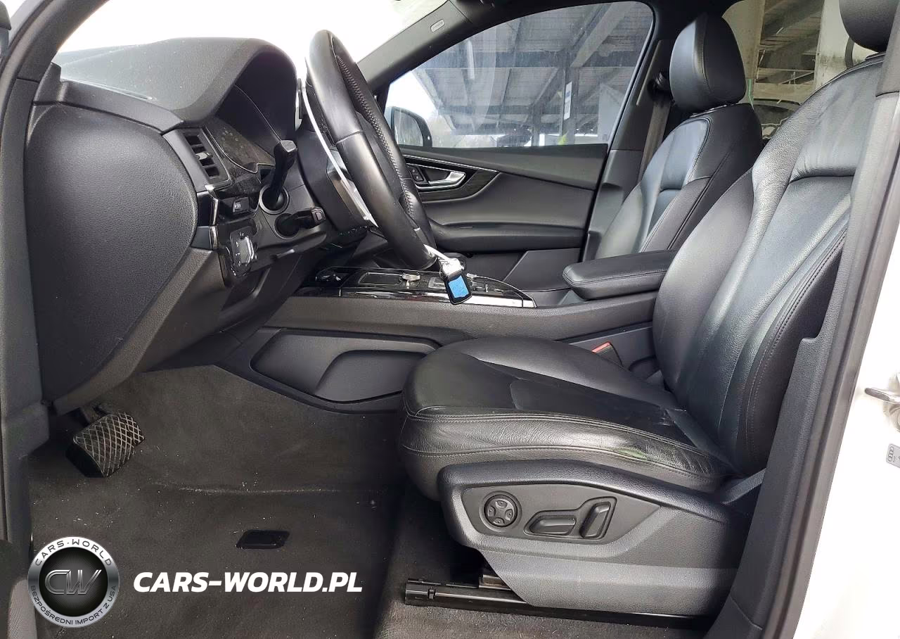 2017 Audi Q7 Premium VIN:WA1AAAF75HD004698 - 7