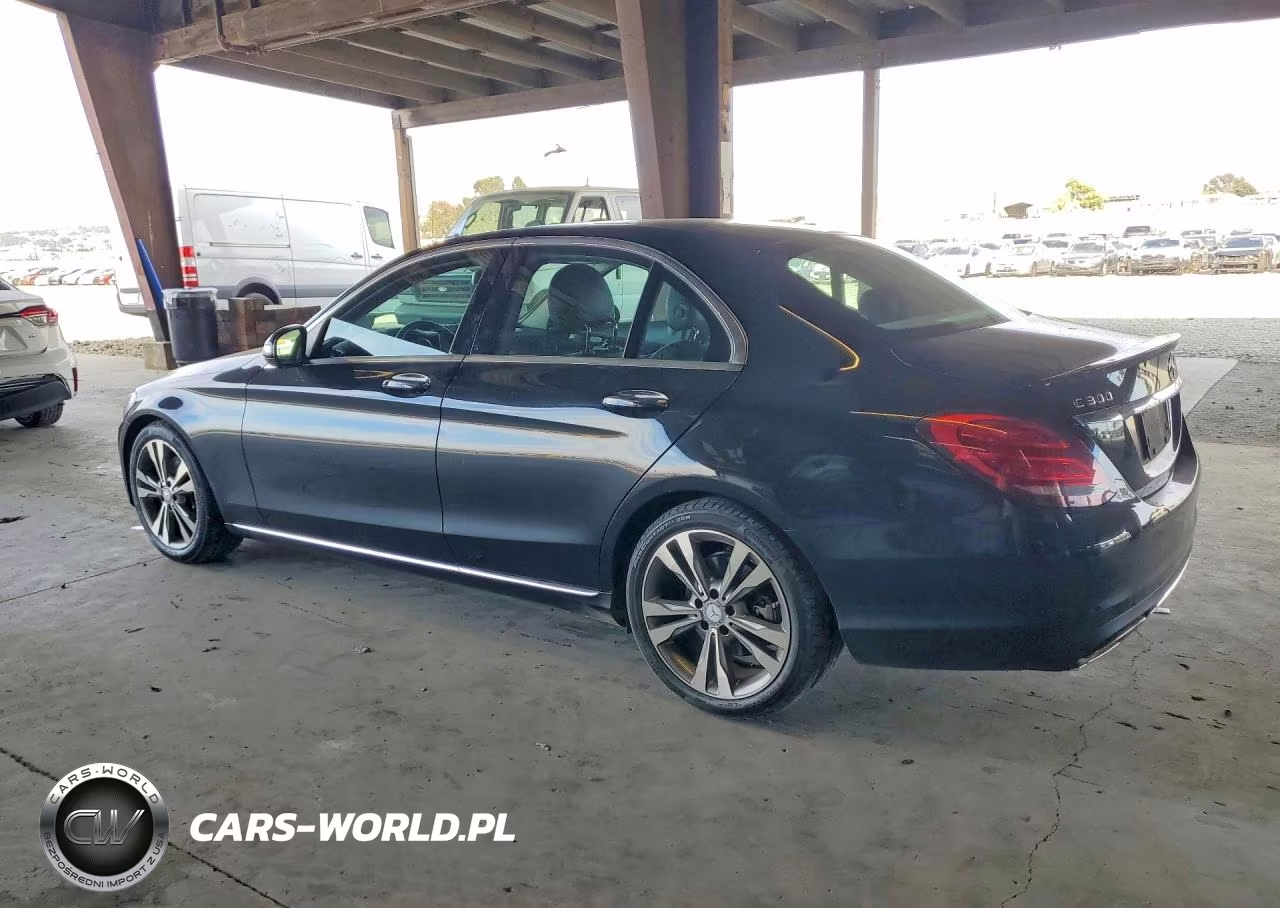 2015 Mercedes-Benz C 300 VIN:55SWF4JB1FU064332 - 2