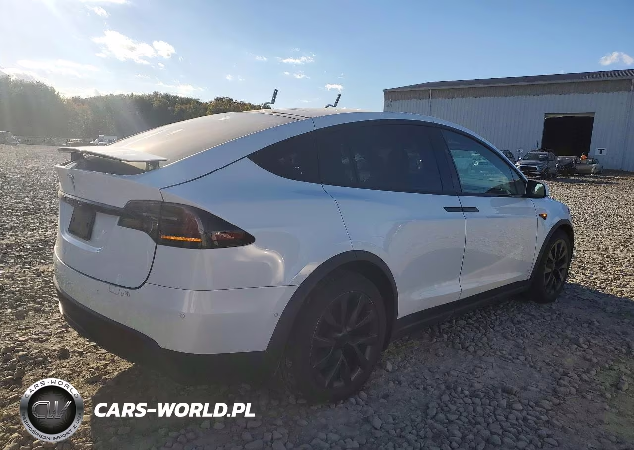 2023 Tesla Model X VIN:7SAXCBE58PF368723 - 3