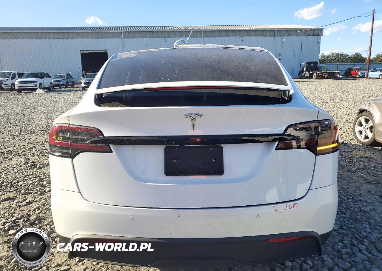 2023 Tesla Model X VIN:7SAXCBE58PF368723 - 6