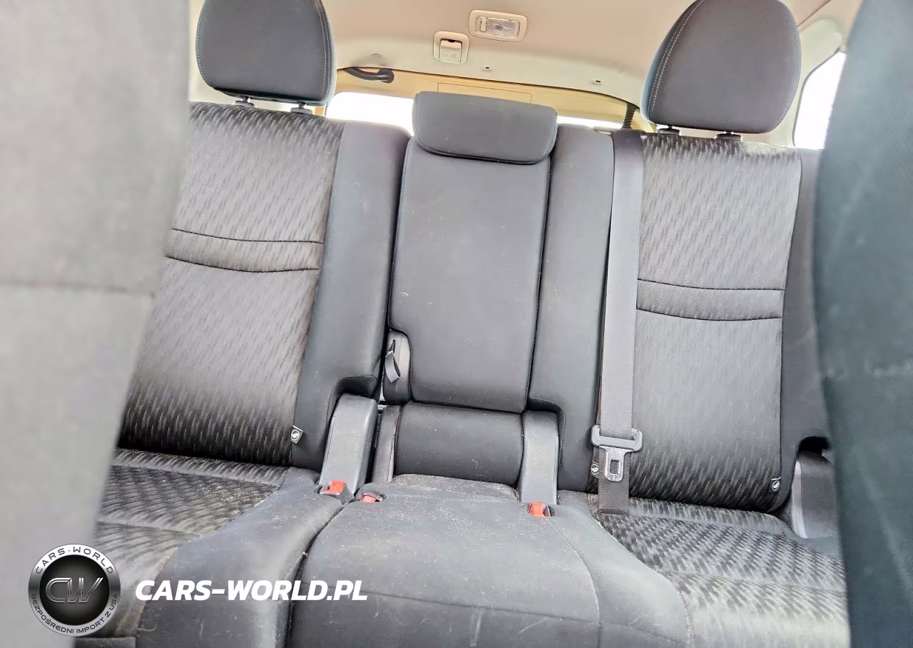 2017 Nissan Rogue S VIN:KNMAT2MT6HP515602 - 10