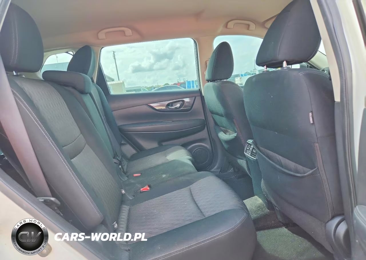2017 Nissan Rogue S VIN:KNMAT2MT6HP515602 - 11